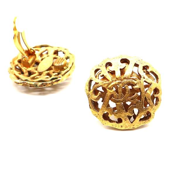 Chanel Gold Cutout CC Clip On Earrings - Picture 12 of 12